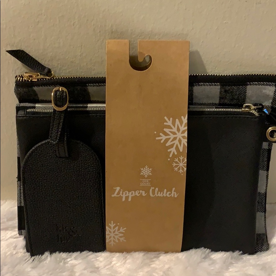 Brand New 4 Piece Travel Set